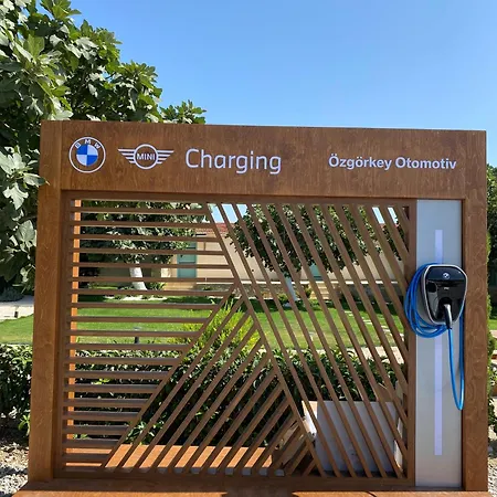 Otel Ride And Çeşme