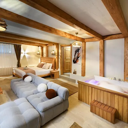 Ride And Otel Çeşme