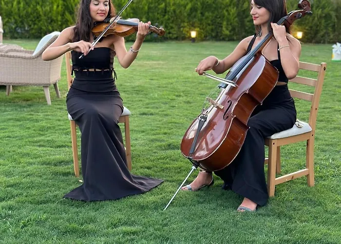 Готель Ride And *