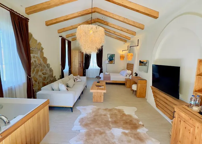 Готель Ride And Чешме