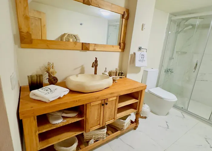 Ride And Готель *