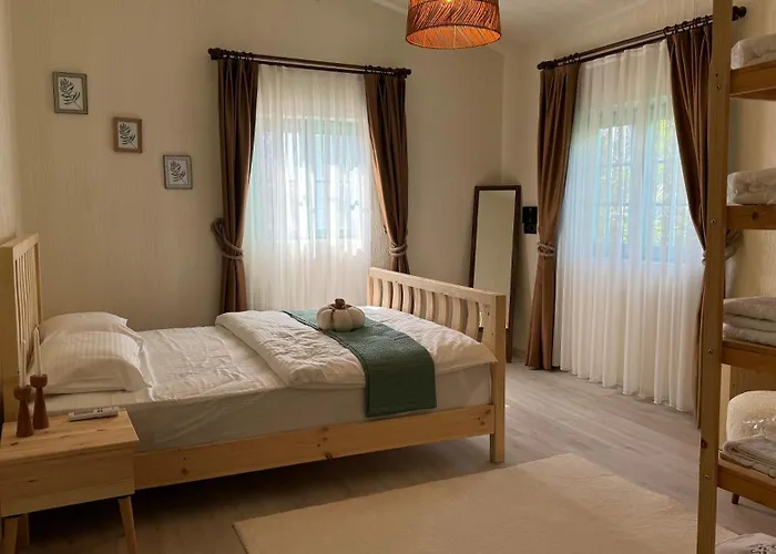 Ride And Готель *