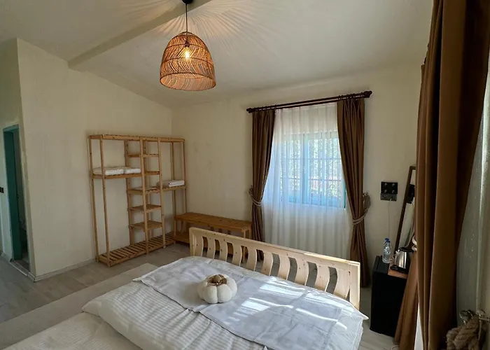 Готель Ride And Чешме