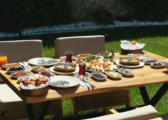 Ride And Otel Çeşme