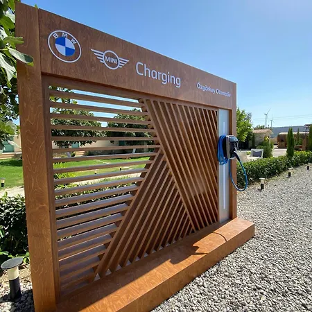 Ride And Szálloda *