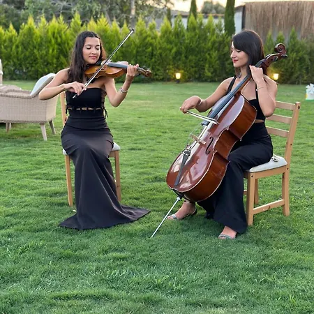 Szálloda Ride And *