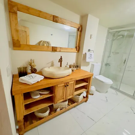 Ride And Szálloda *