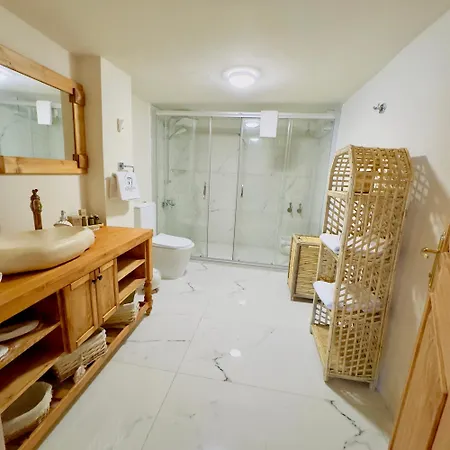 Szálloda Ride And *